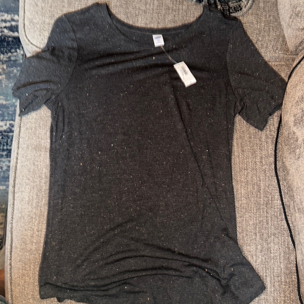 Old navy short sleeve. Grey worn sparkels